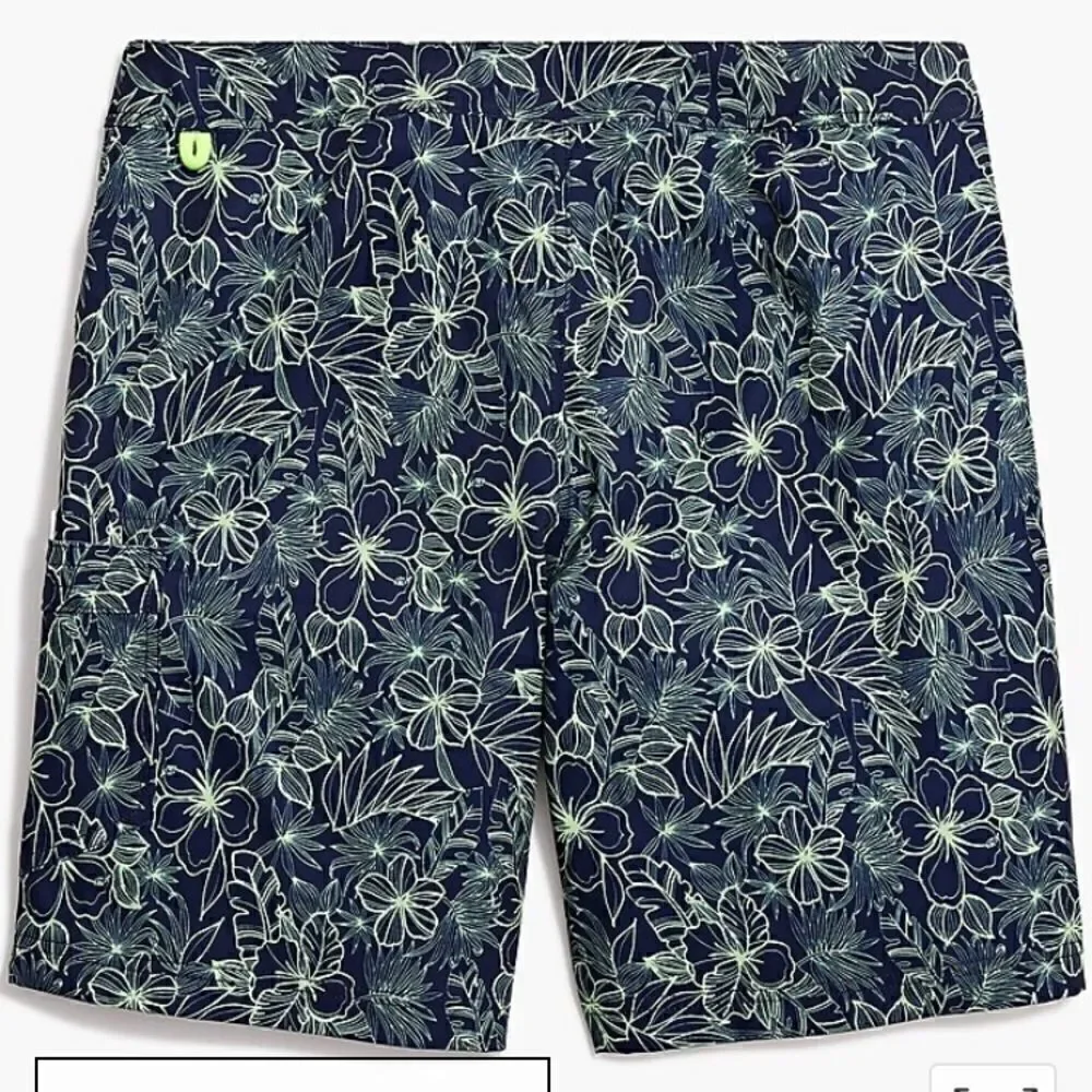 J. Crew Factory Men’s Pineapple Blue Hawaiian Print Flex Swimwear 9” Board Short